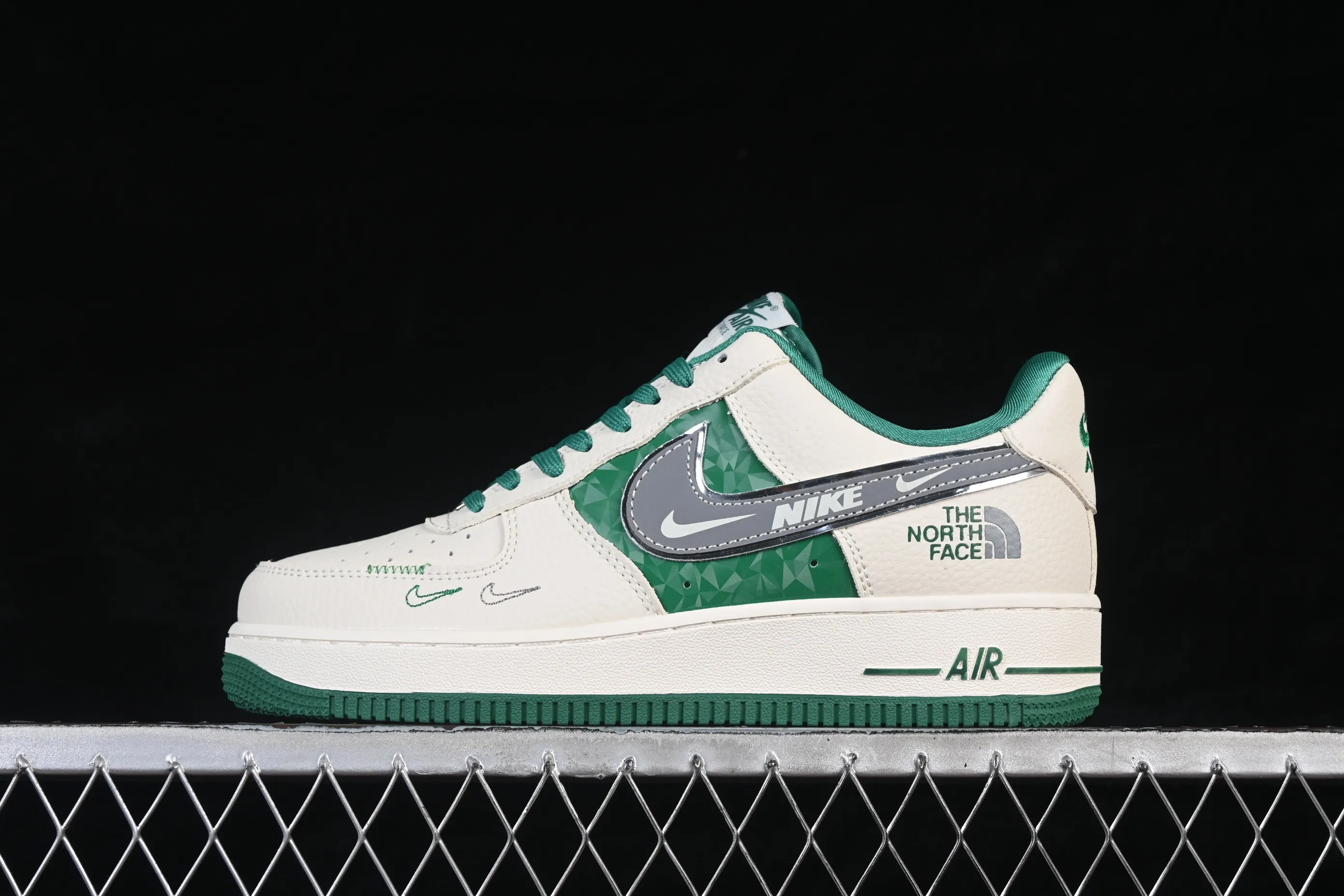 All categories Nk Air Force 1 Air Force series Nk Air Force 1 Low Air Force low-top Nike Air Force 1'07 Low North Face joint Air Force 1 low-top casual sneakers DF0188-113